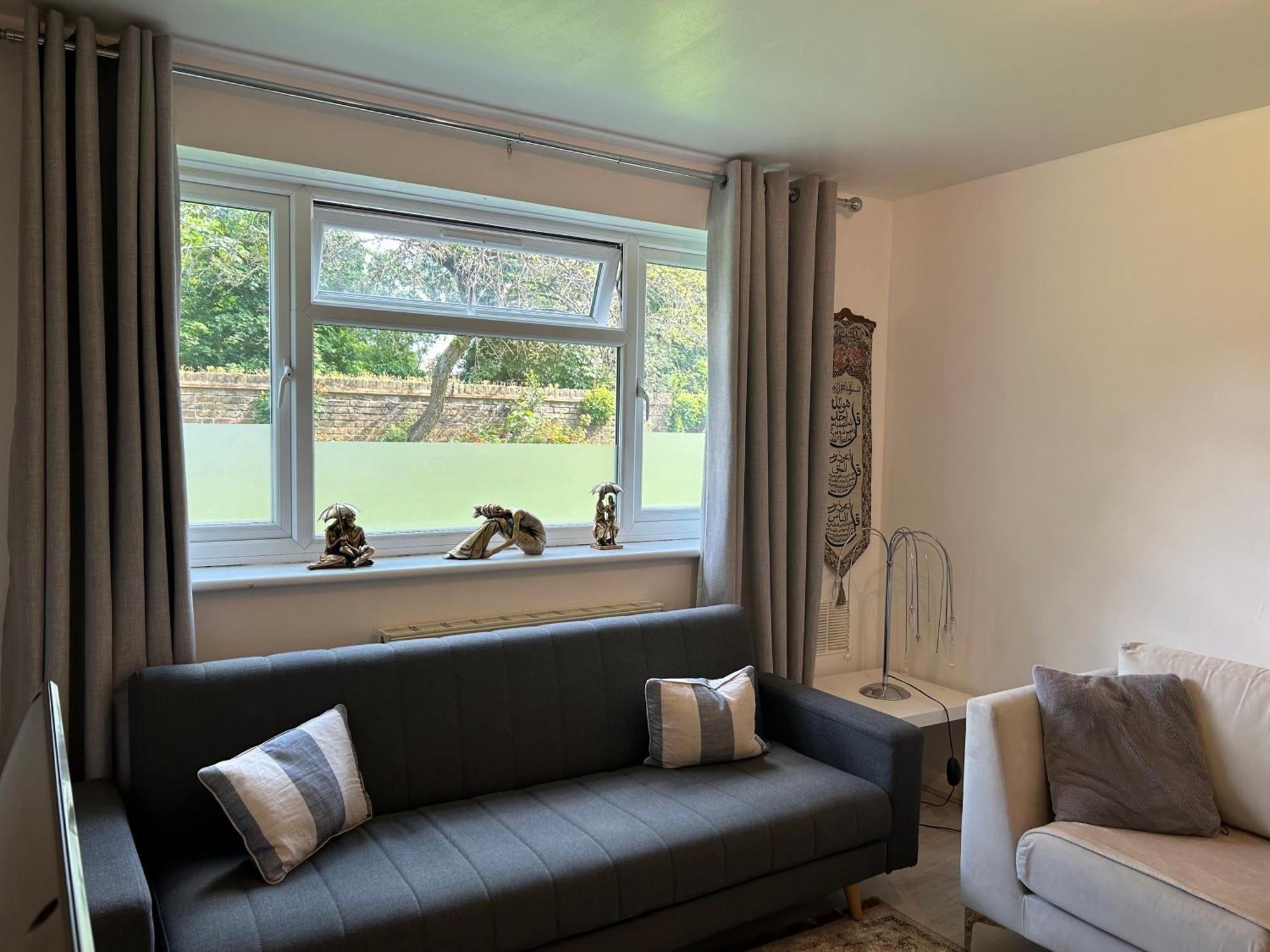 One Bedroom Flat In Chiswick W4 Лондон Экстерьер фото