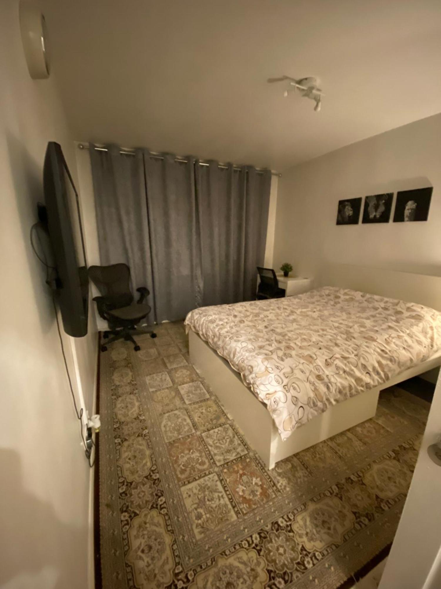One Bedroom Flat In Chiswick W4 Лондон Экстерьер фото